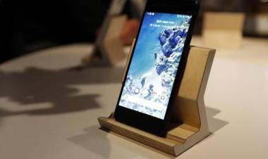 Google sjell një smartphone ekonomik