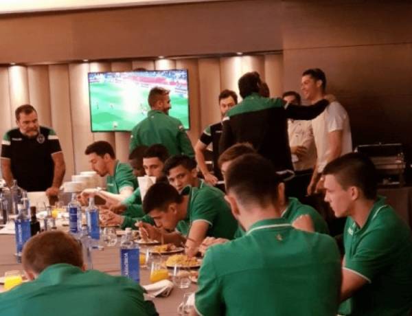 FOTO/ Cristiano Ronaldo me vizitën e tij surprizon ish-trajnerin e Partizanit