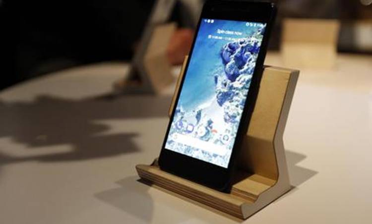 Google sjell një smartphone ekonomik